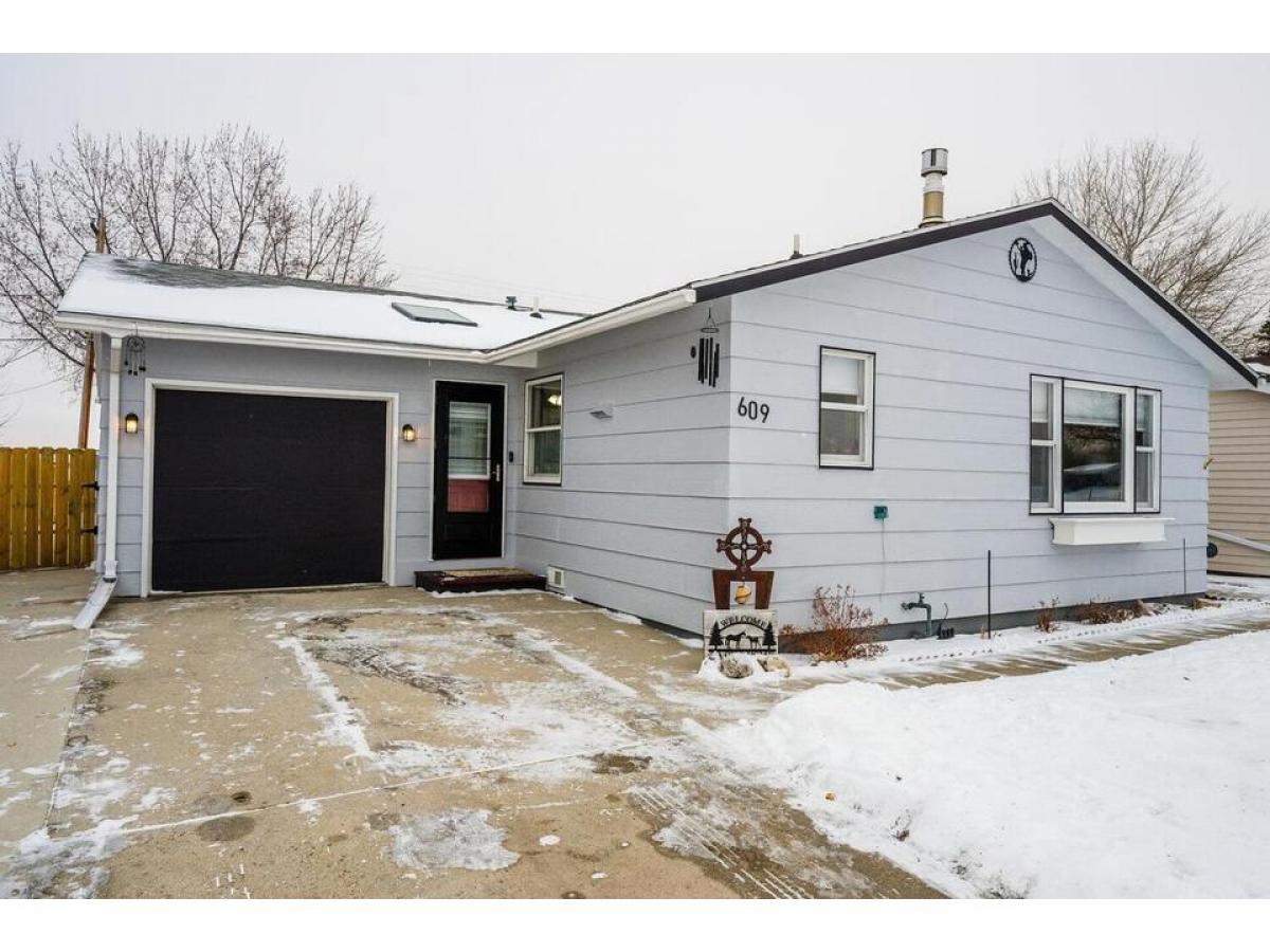 Picture of Home For Sale in Buffalo, Wyoming, United States