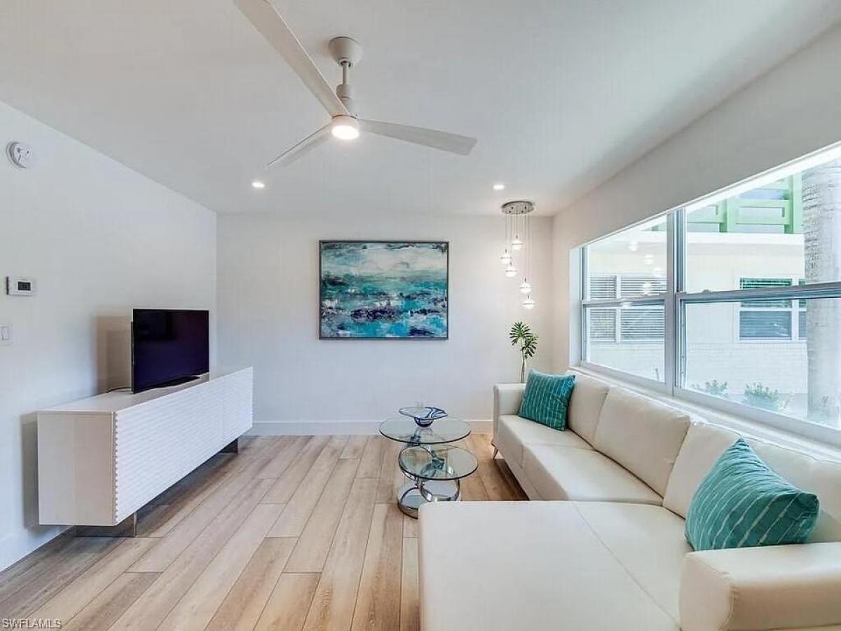 Picture of Condo For Sale in Naples, Florida, United States