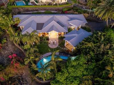 Home For Sale in Kailua Kona, Hawaii