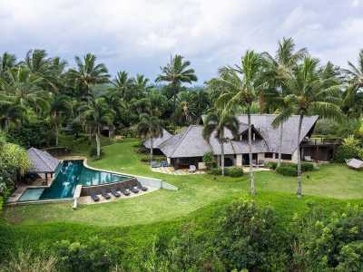 Home For Sale in Kilauea, Hawaii