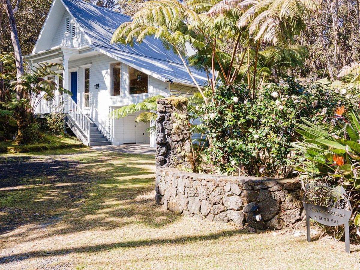 Picture of Home For Sale in Volcano, Hawaii, United States