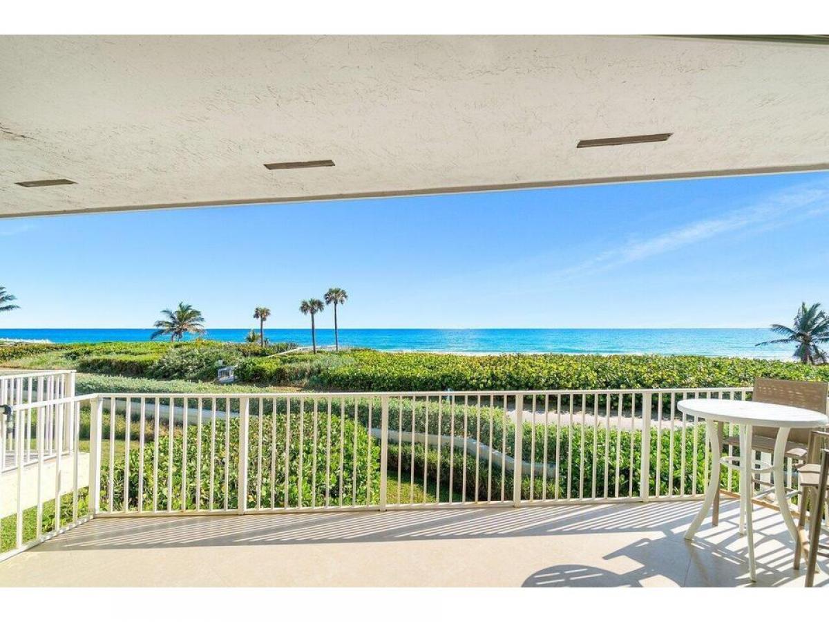 Picture of Home For Sale in Ocean Ridge, Florida, United States