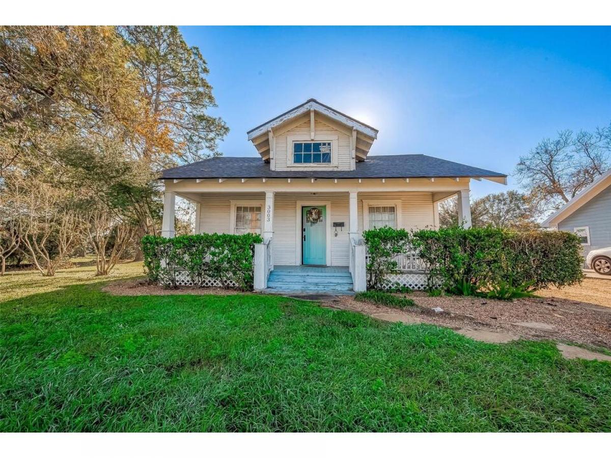 Picture of Home For Sale in Needville, Texas, United States