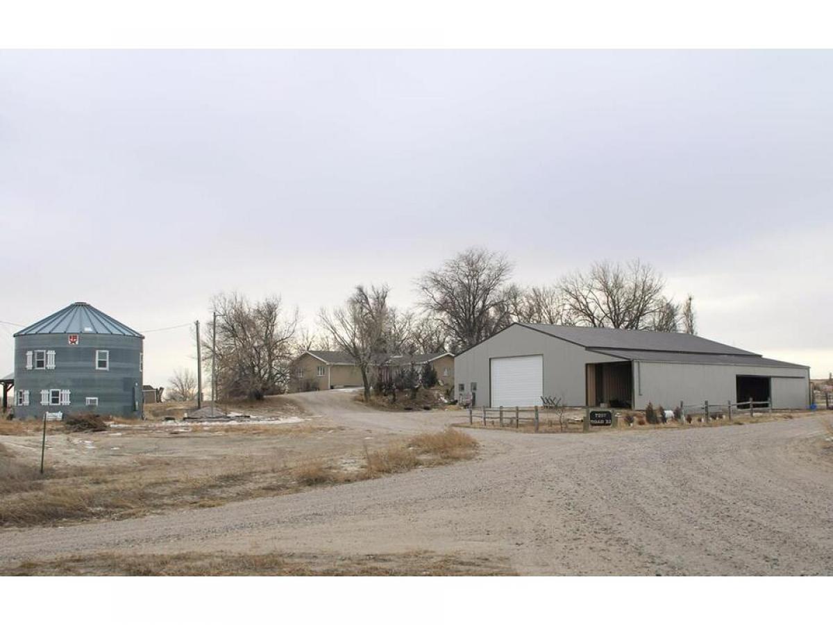 Picture of Home For Sale in Lingle, Wyoming, United States