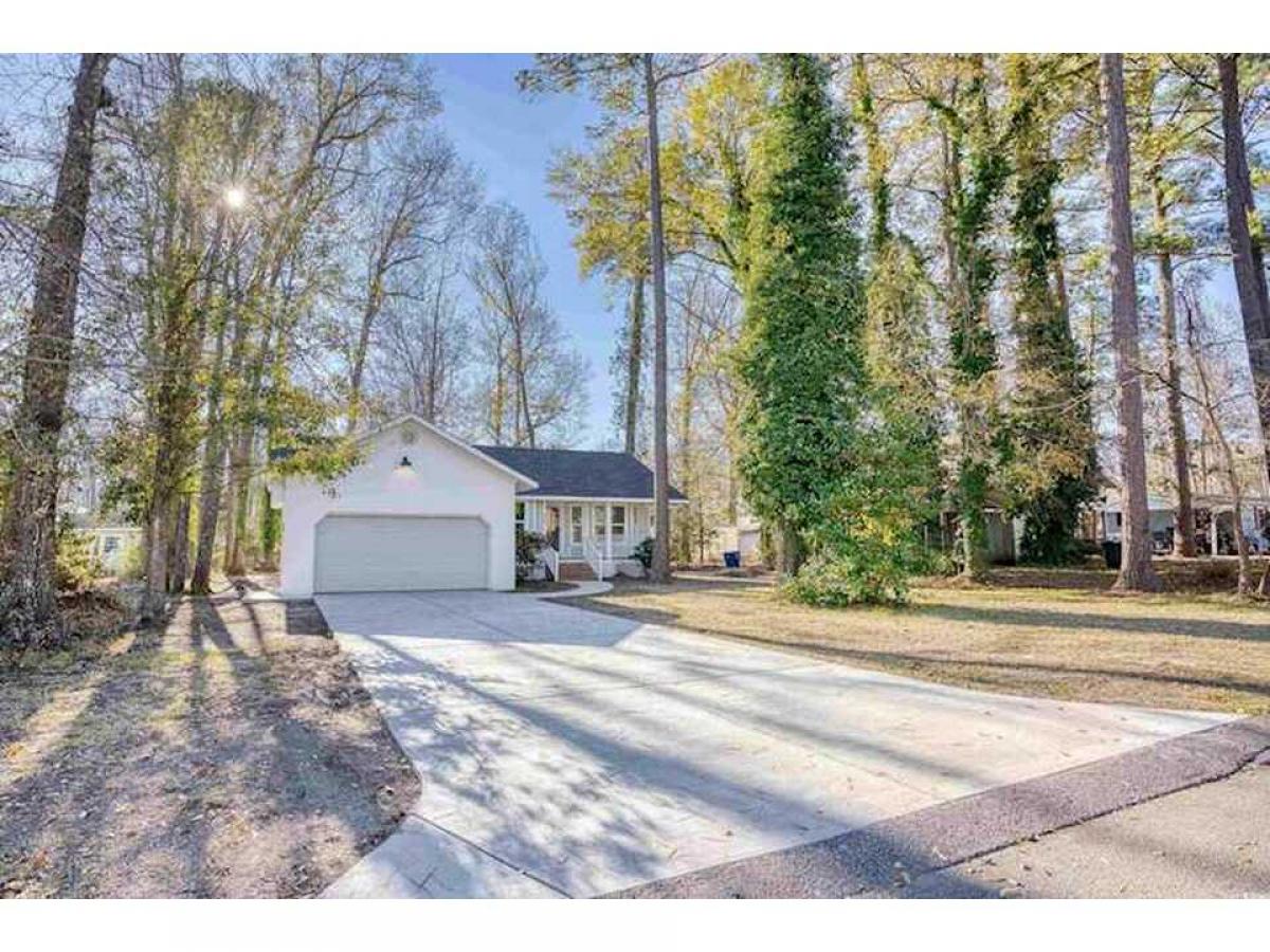 Picture of Home For Sale in North Myrtle Beach, South Carolina, United States