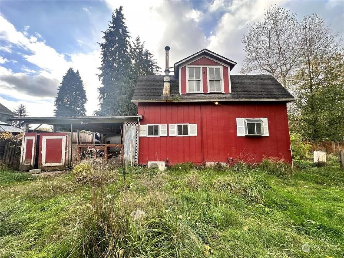 Picture of Home For Sale in McKenna, Washington, United States