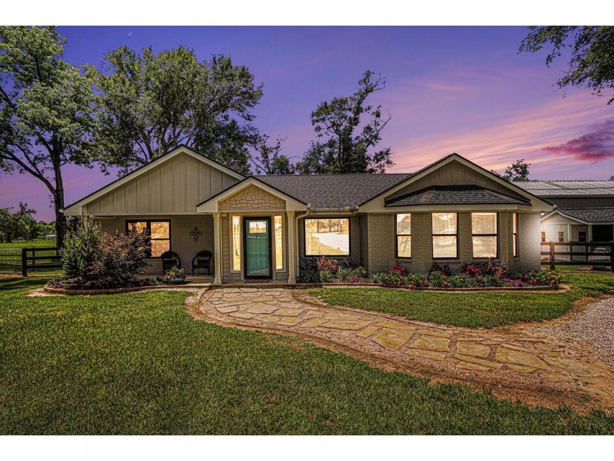 Picture of Home For Sale in Hempstead, Texas, United States
