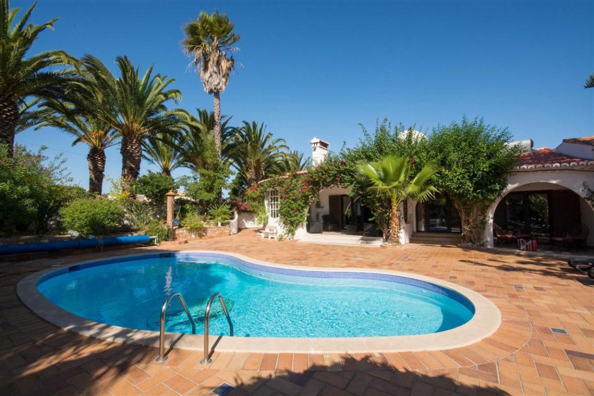Picture of Villa For Sale in Lagos, Malaga, Spain