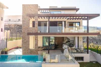 Villa For Sale in Benahavis, Spain