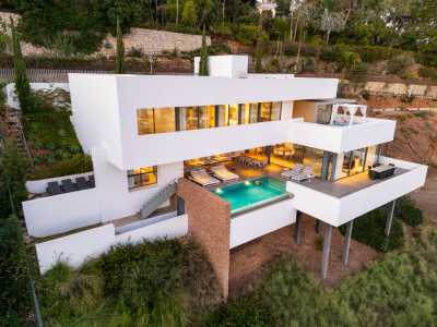Villa For Sale in Benahavis, Spain