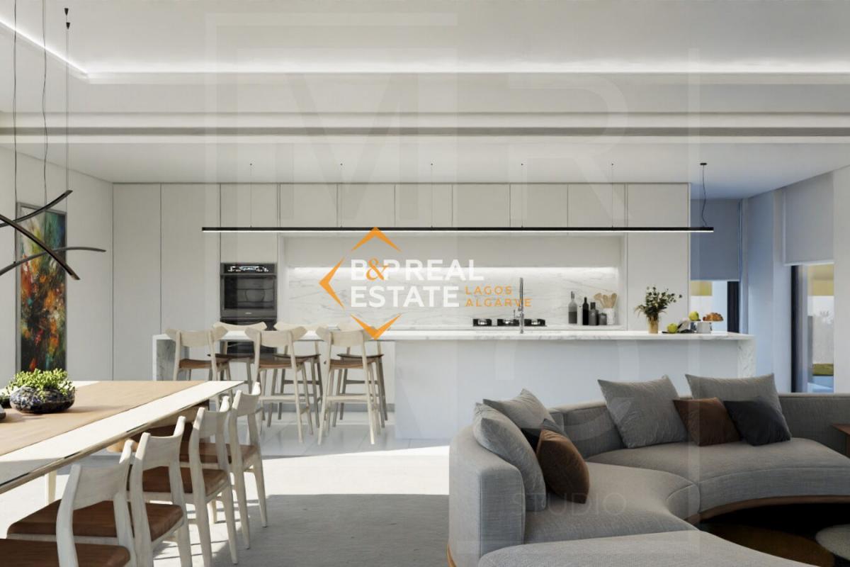 Picture of Villa For Sale in Praia Da Luz, Algarve, Portugal
