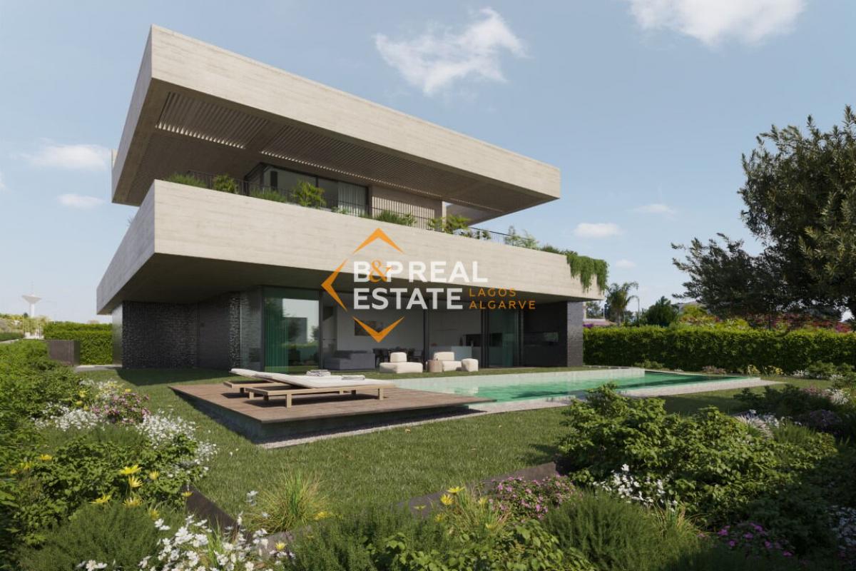 Picture of Villa For Sale in Praia Da Luz, Algarve, Portugal