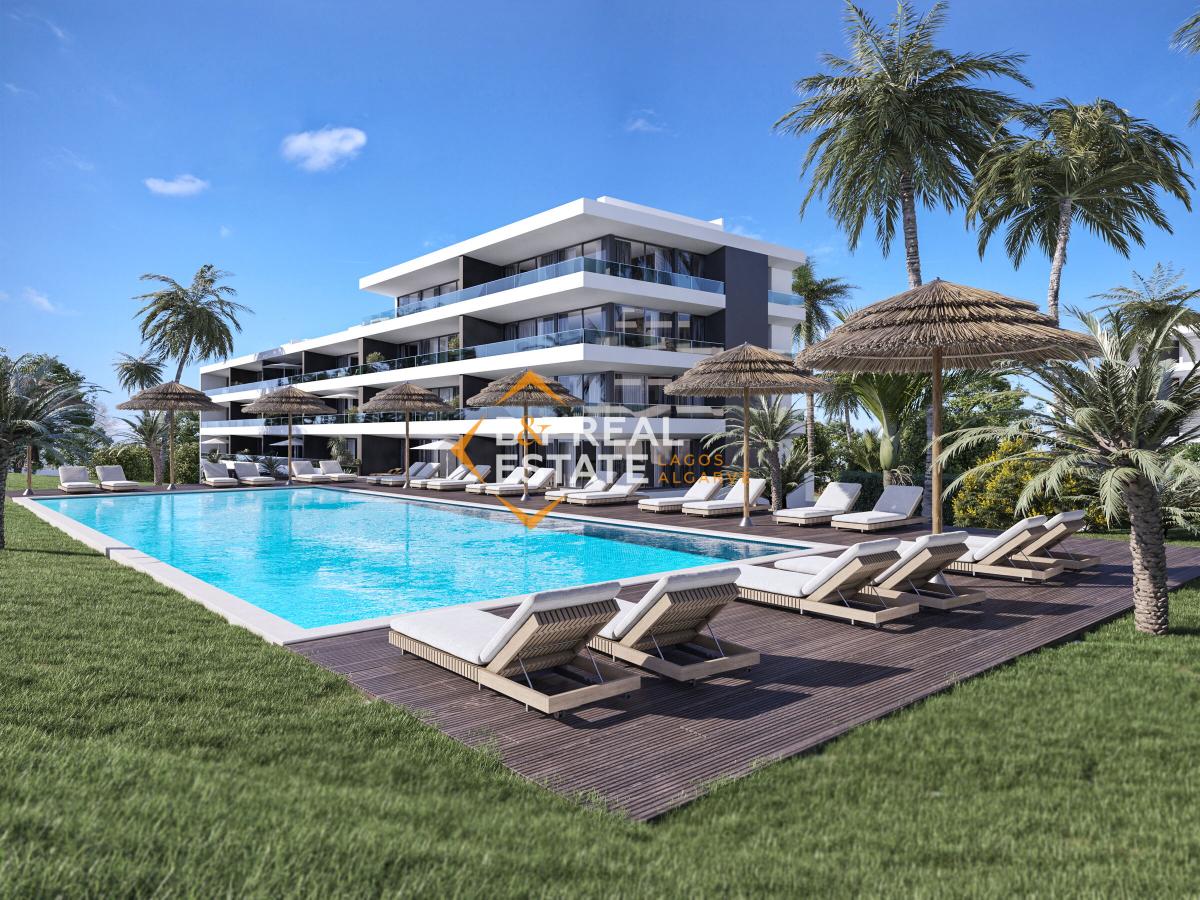 Picture of Apartment For Sale in Meia Praia, Algarve, Portugal