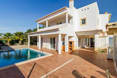 Villa For Sale in Porto de Mos, Portugal