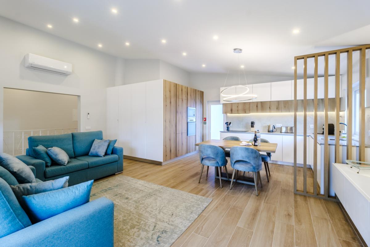 Picture of Villa For Sale in Praia Da Luz, Algarve, Portugal