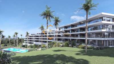 Apartment For Sale in Meia Praia, Portugal