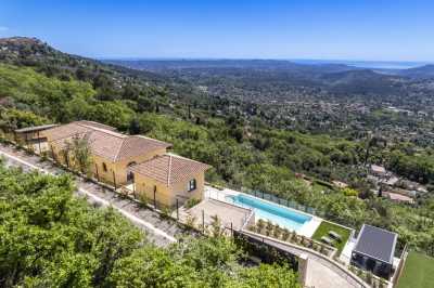 Villa For Sale in