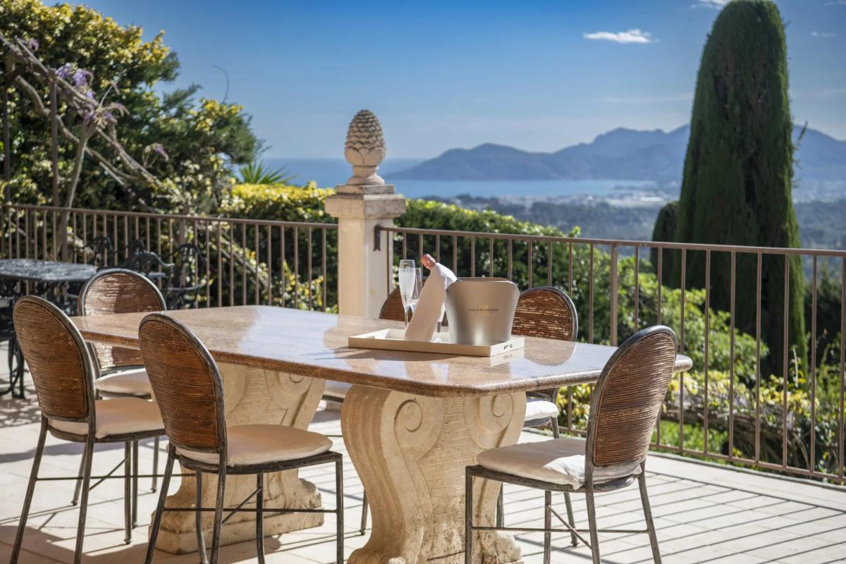 Picture of Villa For Sale in Mougins, Cote d'Azur, France