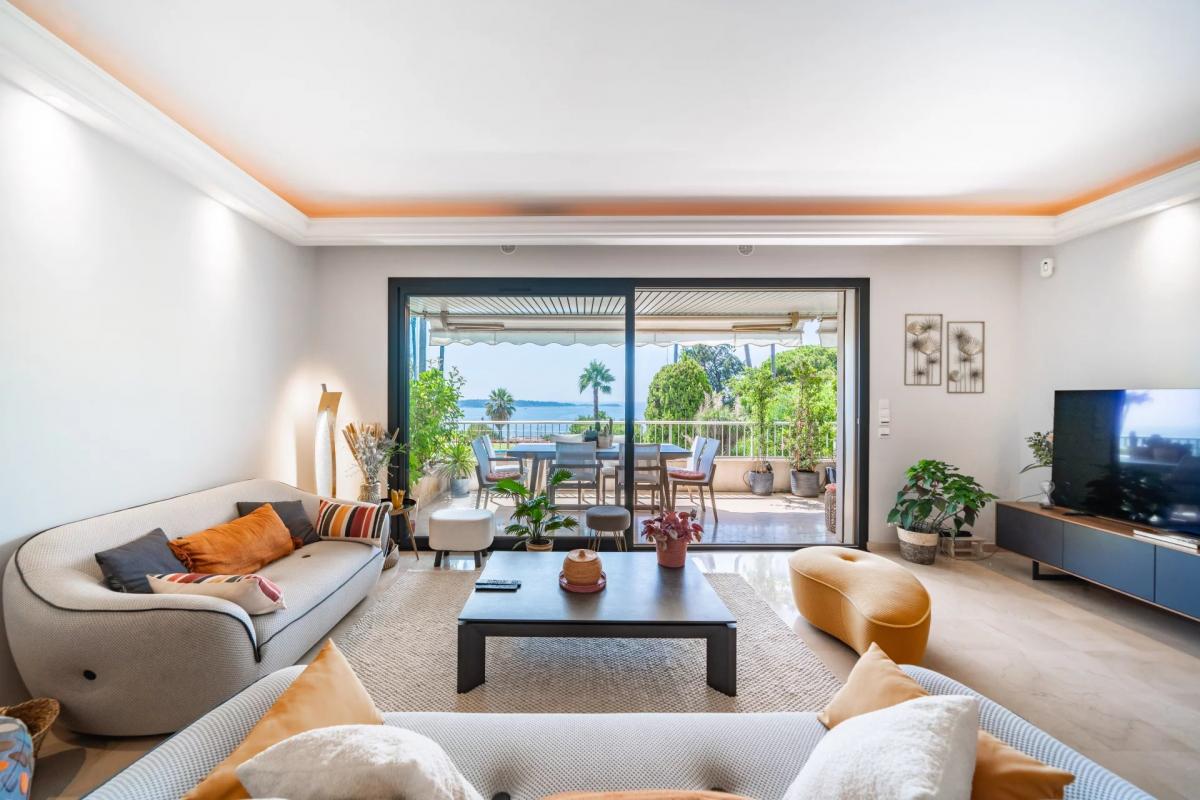 Picture of Apartment For Sale in Cannes, Cote d'Azur, France
