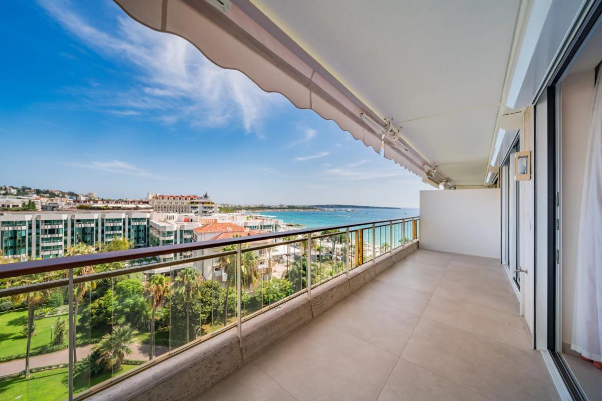Picture of Apartment For Sale in Cannes, Cote d'Azur, France