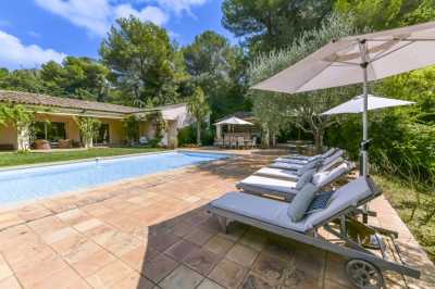 Villa For Sale in Le Cannet, France