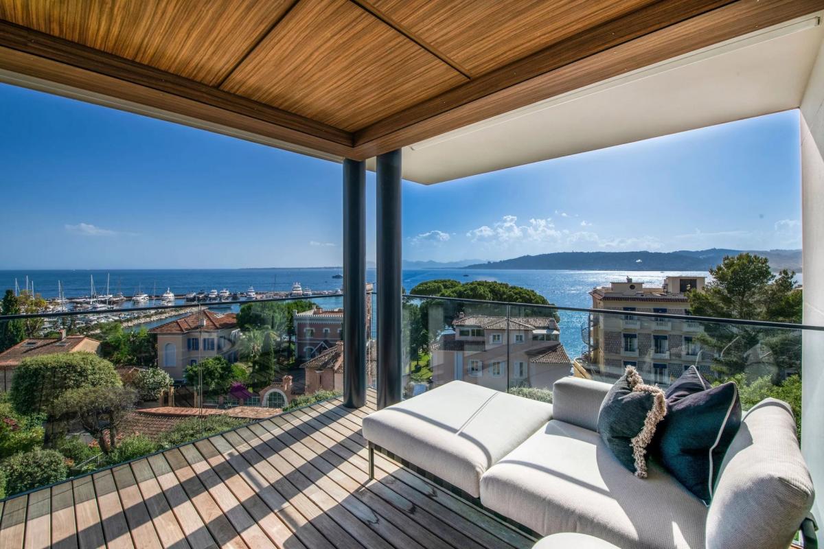 Picture of Apartment For Sale in Antibes, Cote d'Azur, France