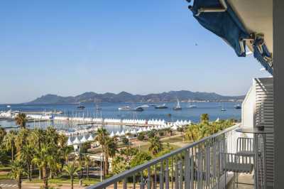Apartment For Sale in Cannes, France