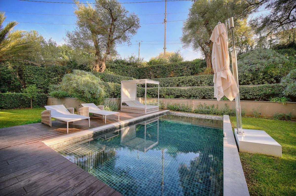 Picture of Apartment For Sale in Antibes, Cote d'Azur, France