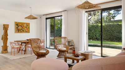 Villa For Sale in Antibes, France