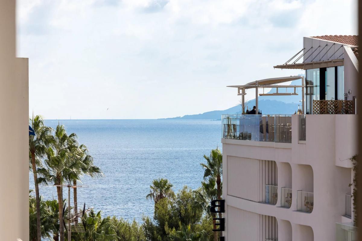 Picture of Apartment For Sale in Cannes, Cote d'Azur, France