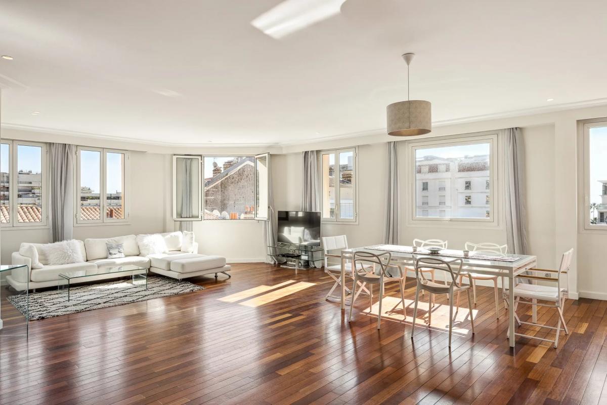 Picture of Apartment For Sale in Cannes, Cote d'Azur, France