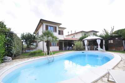 Villa For Sale in Piombino, Italy