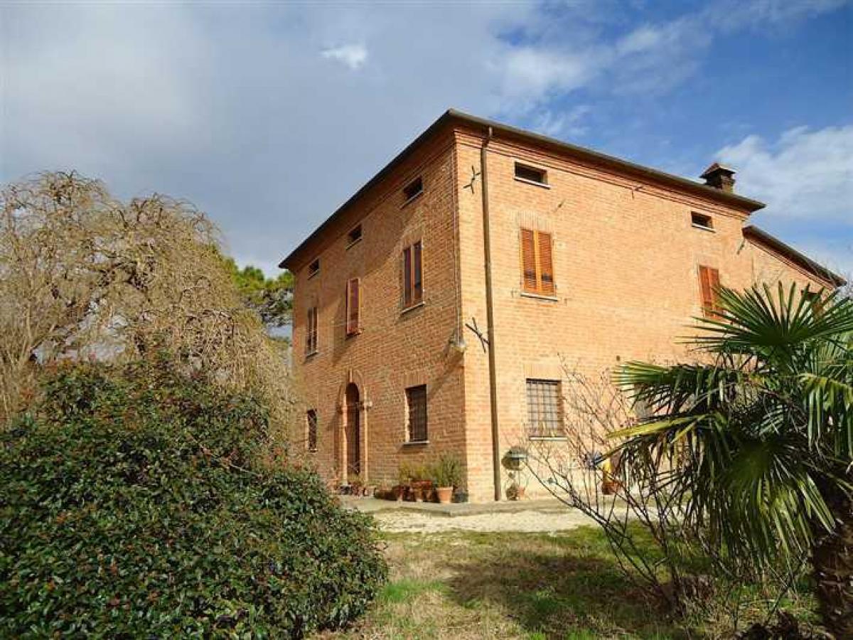 Picture of Home For Sale in Castiglione Del Lago, Umbria, Italy