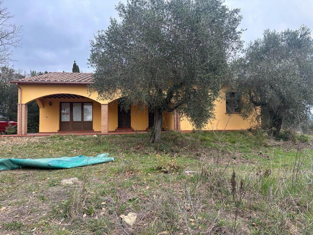 Picture of Villa For Sale in Monteverdi Marittimo, Tuscany, Italy