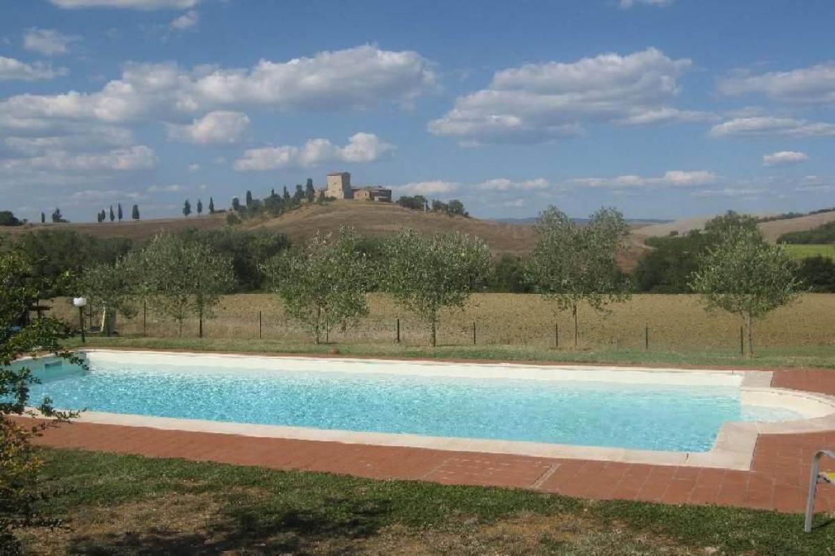 Picture of Villa For Sale in Monteroni D'Arbia, Tuscany, Italy
