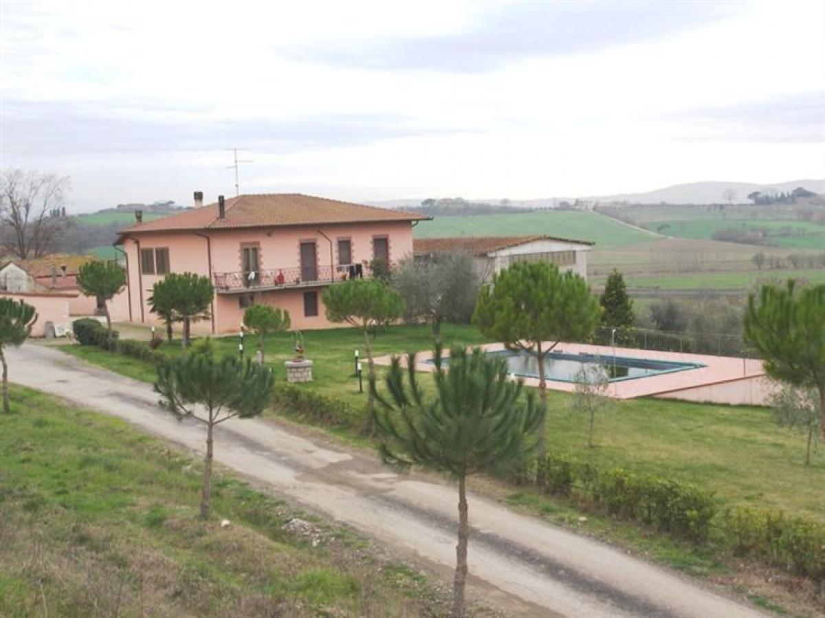 Picture of Residential Land For Sale in Cortona, Arezzo, Italy