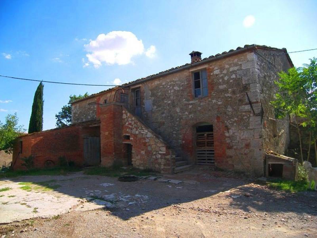 Picture of Home For Sale in Asciano, Tuscany, Italy