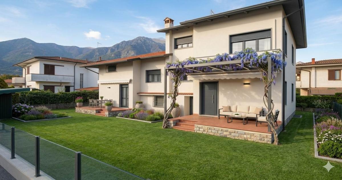 Picture of Villa For Sale in Pietrasanta, Tuscany, Italy