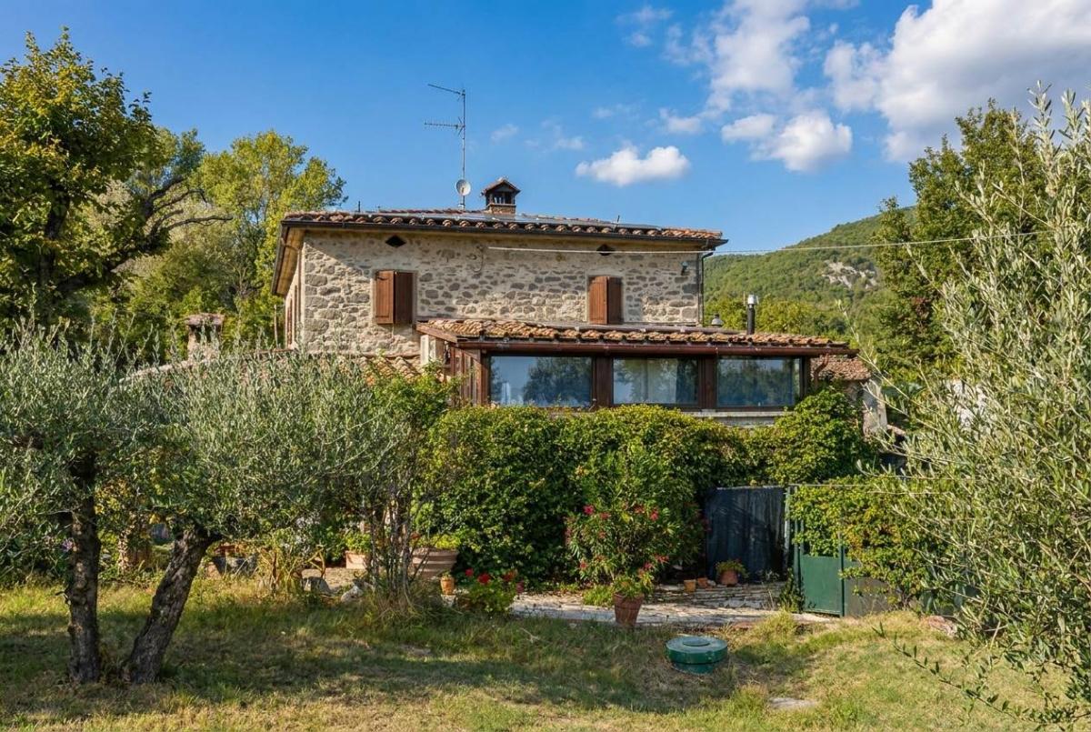 Picture of Home For Sale in Caprese Michelangelo, Tuscany, Italy