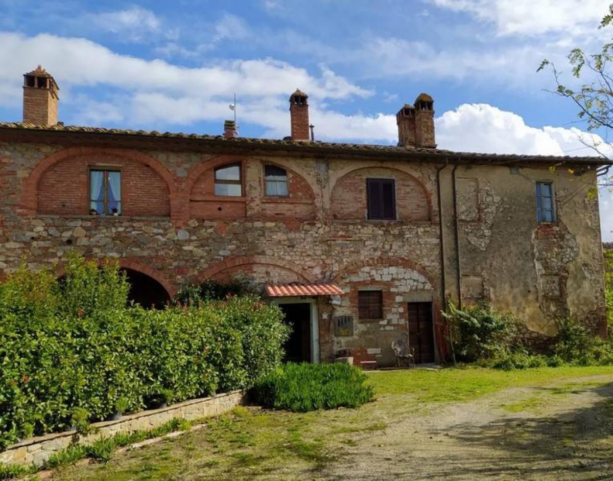 Picture of Residential Land For Sale in Sinalunga, Tuscany, Italy