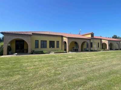 Villa For Sale in Monteverdi Marittimo, Italy