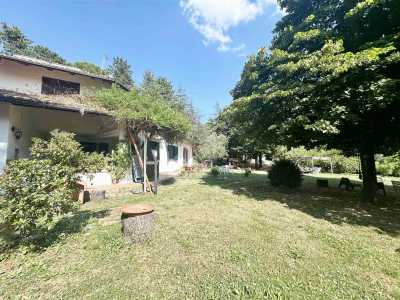 Villa For Sale in Firenze, Italy