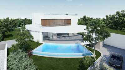 Villa For Sale in Praia Da Luz, Portugal