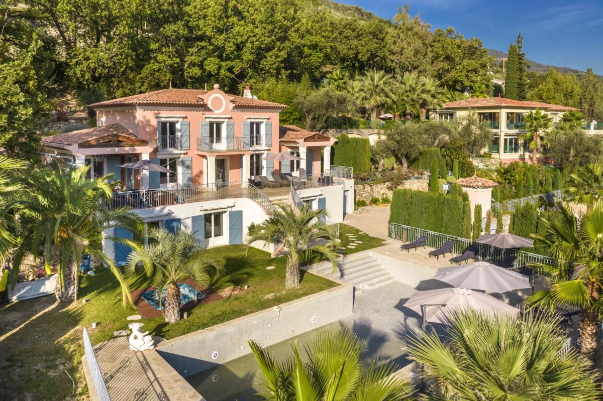 Picture of Villa For Sale in Grasse, Cote d'Azur, France