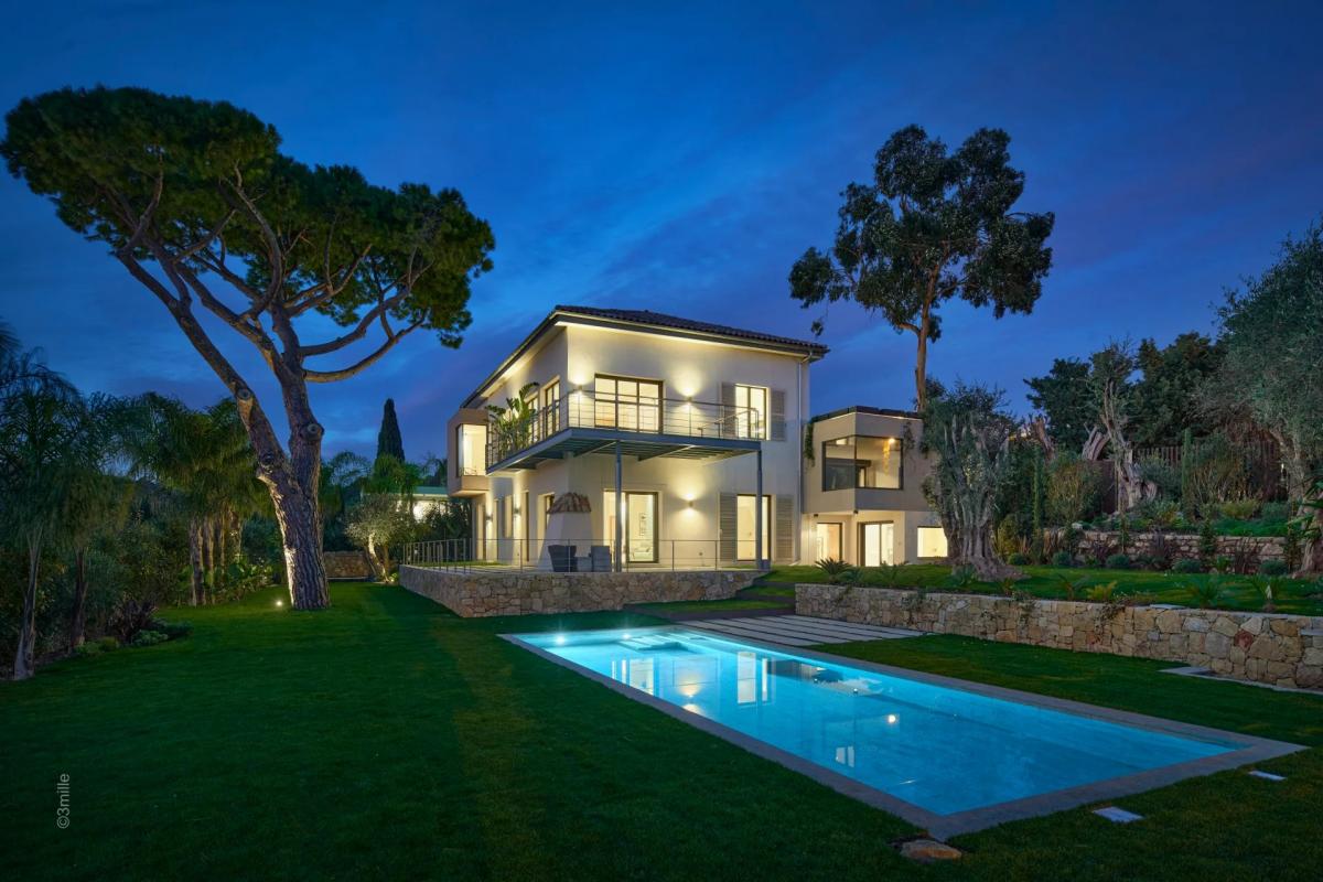 Picture of Villa For Sale in Cannes, Cote d'Azur, France