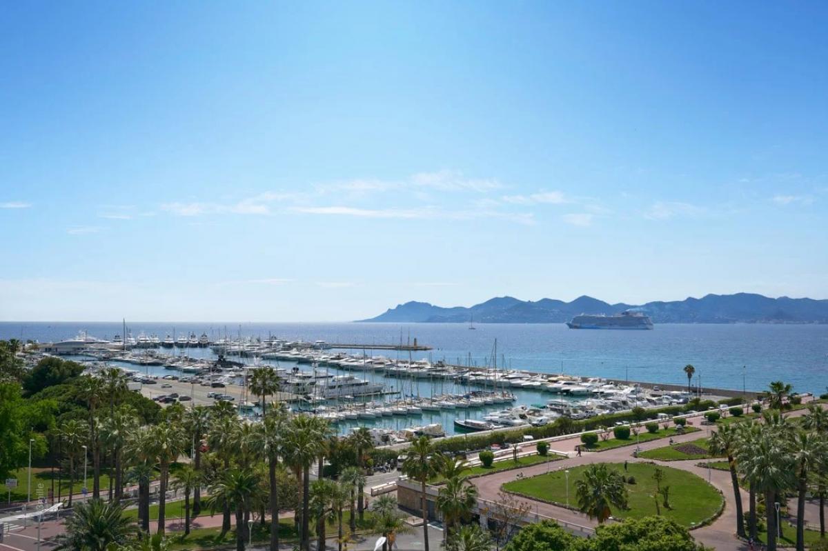 Picture of Apartment For Sale in Cannes, Cote d'Azur, France