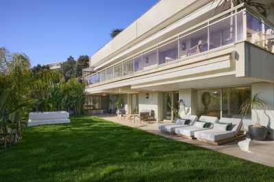 Apartment For Sale in 