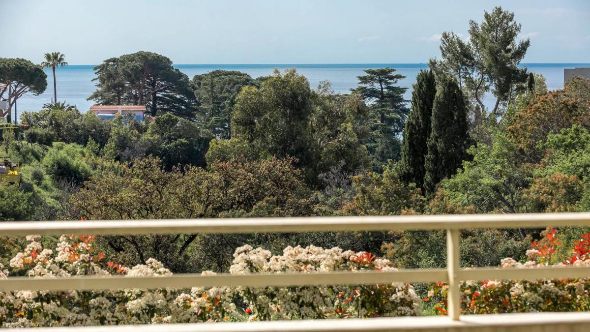 Picture of Apartment For Sale in Cannes, Cote d'Azur, France