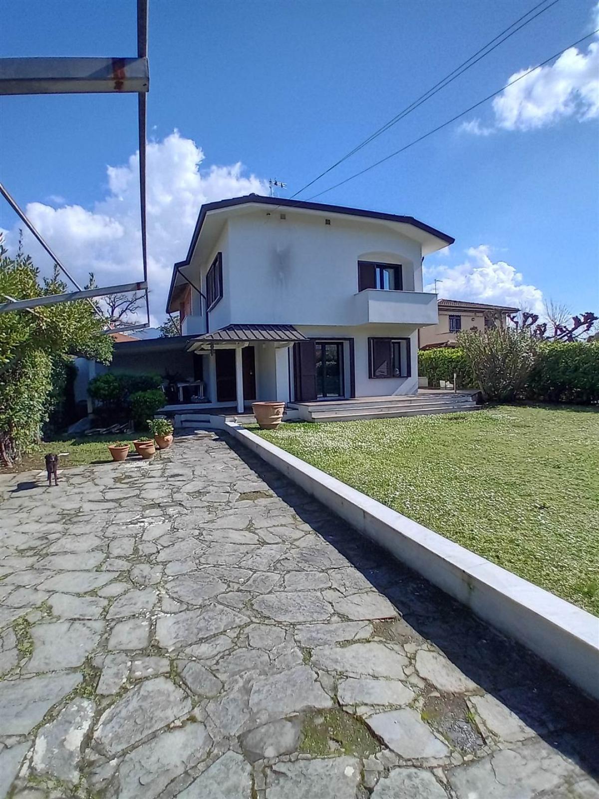 Picture of Home For Sale in Forte Dei Marmi, Tuscany, Italy