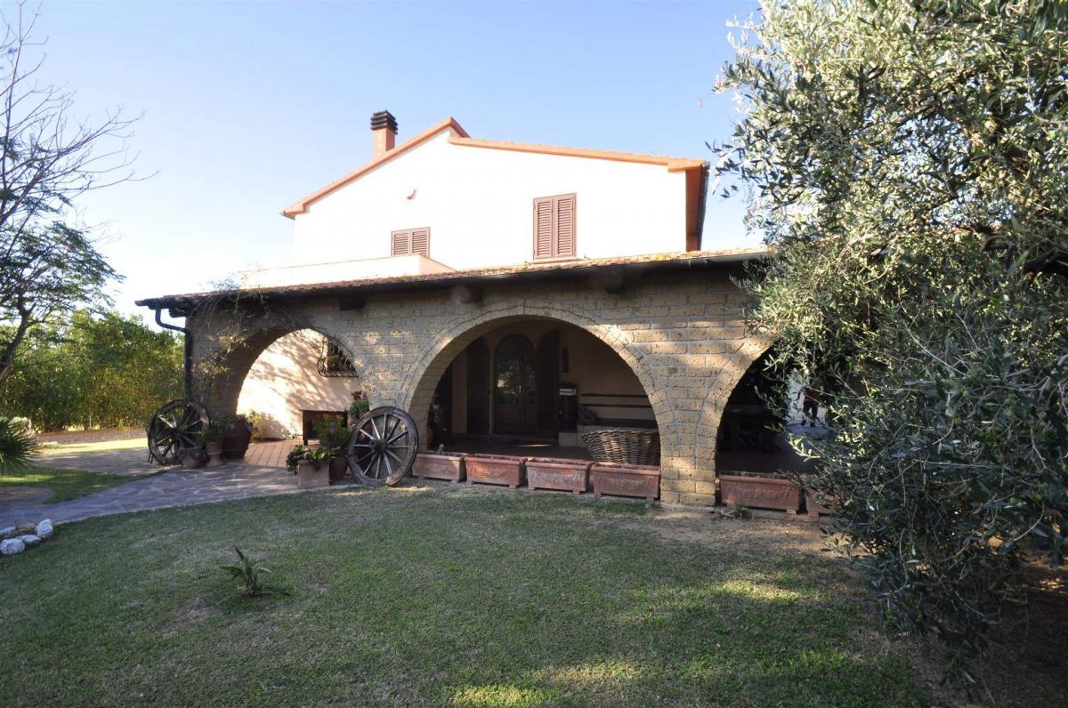 Picture of Villa For Sale in Piombino, Other, Italy